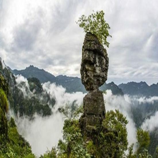 湖北宜昌清江方山风景区一日游【亲近大自然，挑战刺激玻璃栈道】