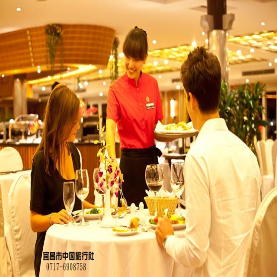 长江三峡游轮哪个系列好_三峡普通游船和三峡五星级游轮区别如何选择
